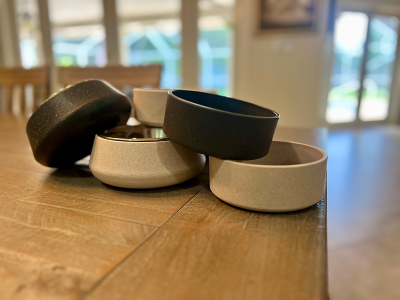 black and beige bamboo pet bowls