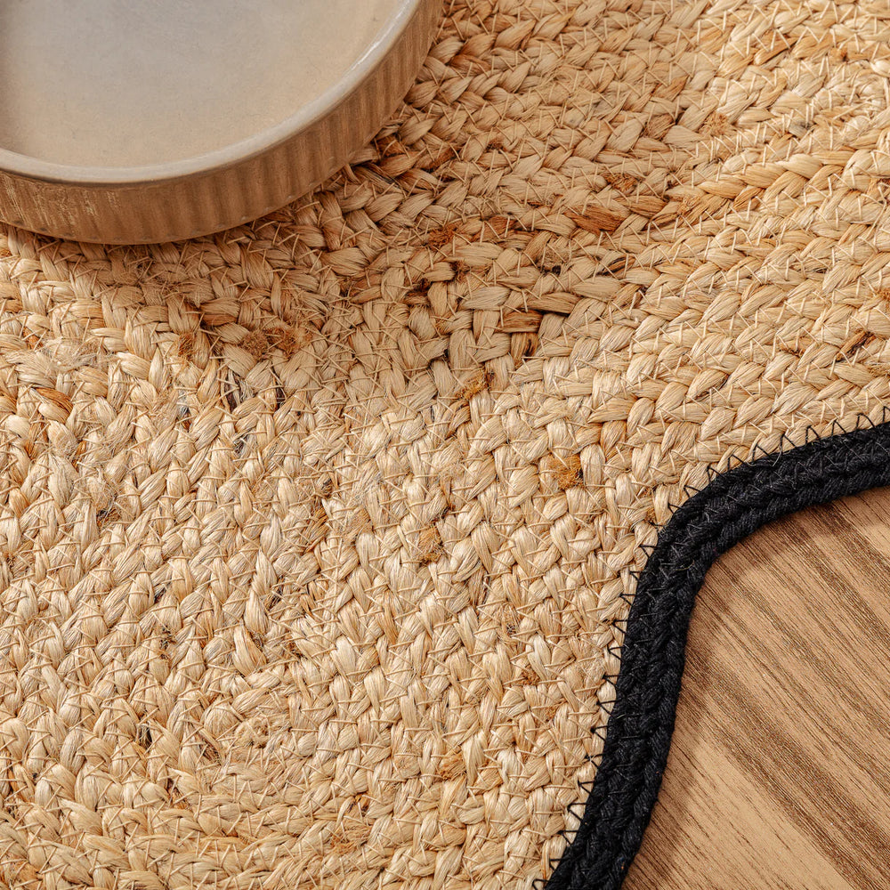 Close-up of Loxley Pet Placemat – eco-friendly jute bone-shaped feeding mat detail